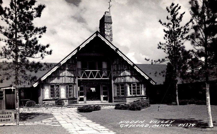 Hidden Valley - Old Post Cards And Mementos (newer photo)